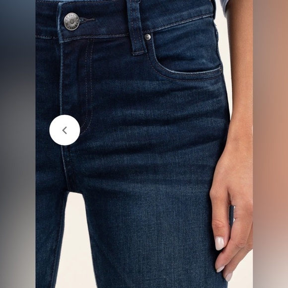 Kut from the Kloth Natalie Flare Mid Rise denim jeans - Picture 4 of 12